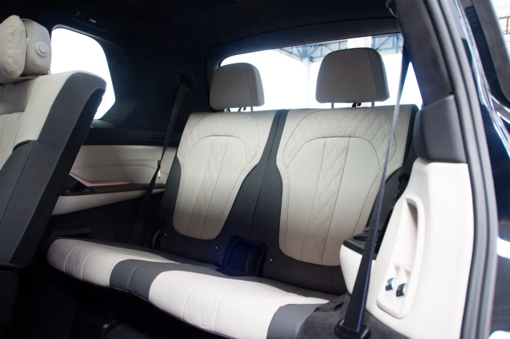 X7 xDrive 40d M SPORT.MASSAGE.LUFTF.SKY.360°AHK.