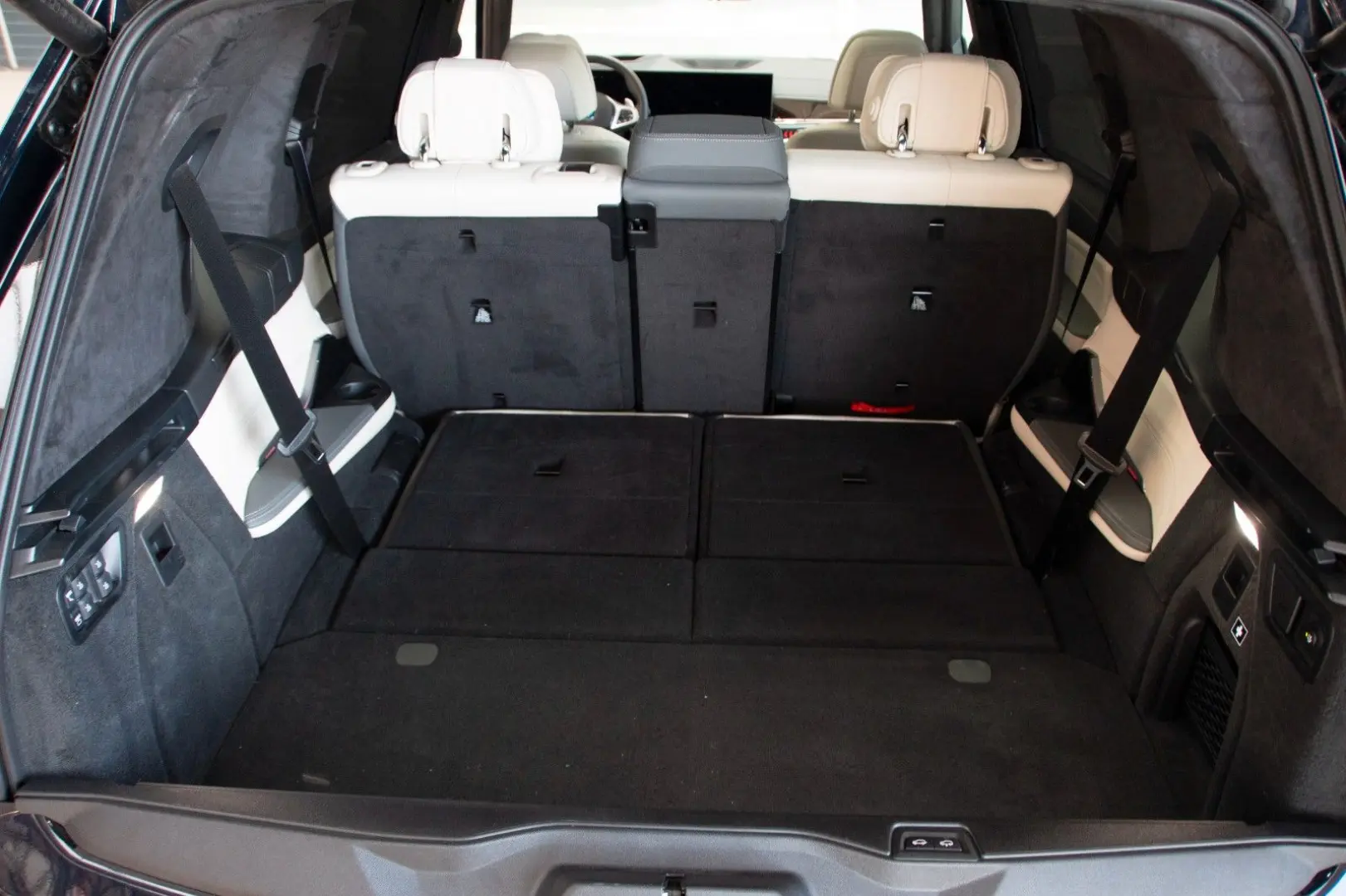 X7 xDrive 40d M SPORT.MASSAGE.LUFTF.SKY.360°AHK.