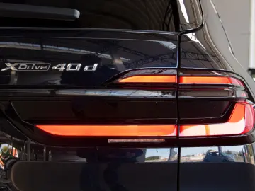X7 xDrive 40d M SPORT.MASSAGE.LUFTF.SKY.360°AHK.