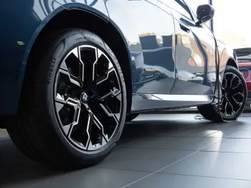 BMW X3 xDrive20 M-Sport H/K NAVI AHK LED