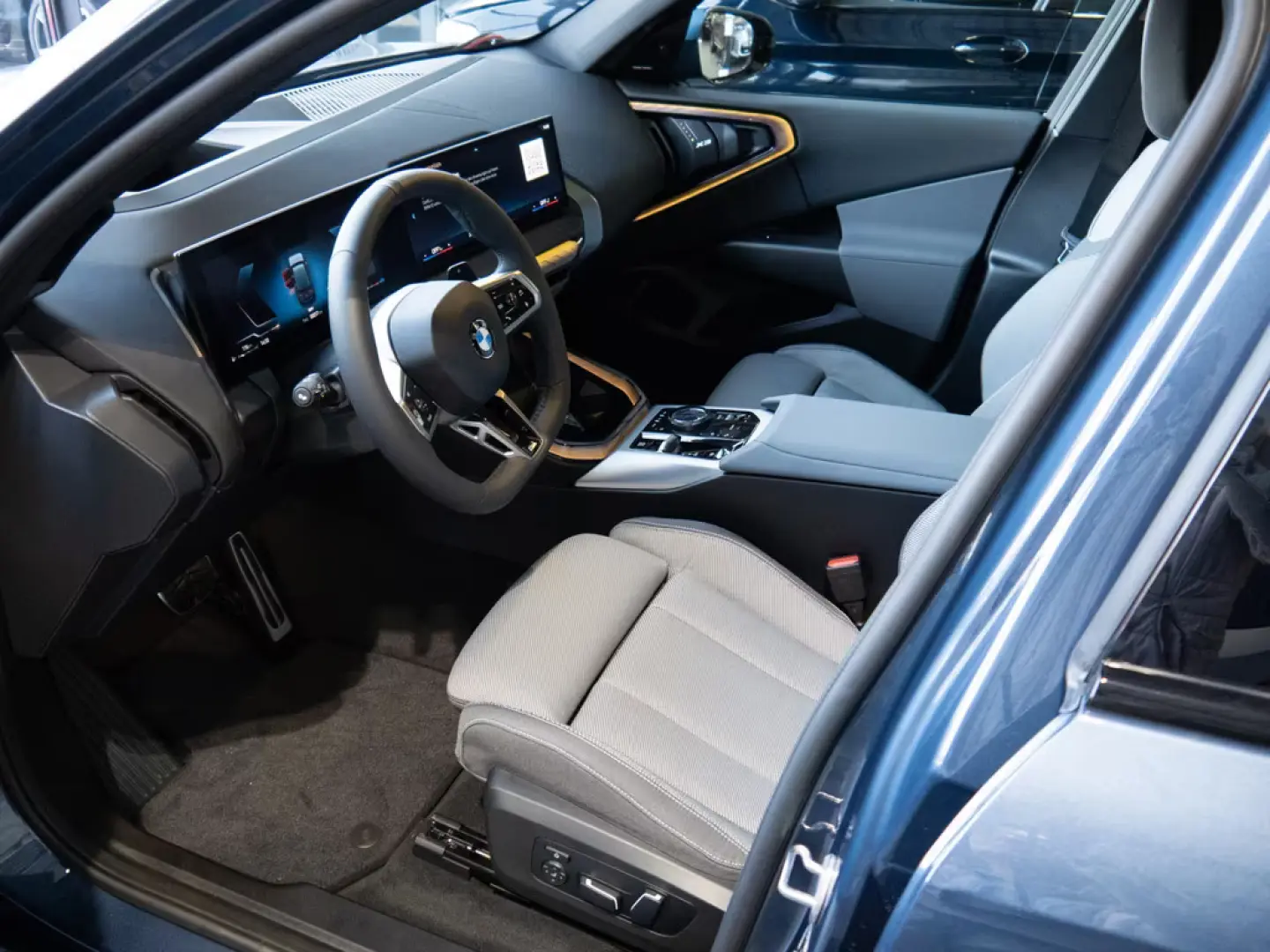 BMW X3 xDrive20 M-Sport H/K NAVI AHK LED