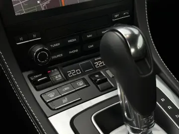 Cayman Style Edition 718 LED NAVI 20 Zoll