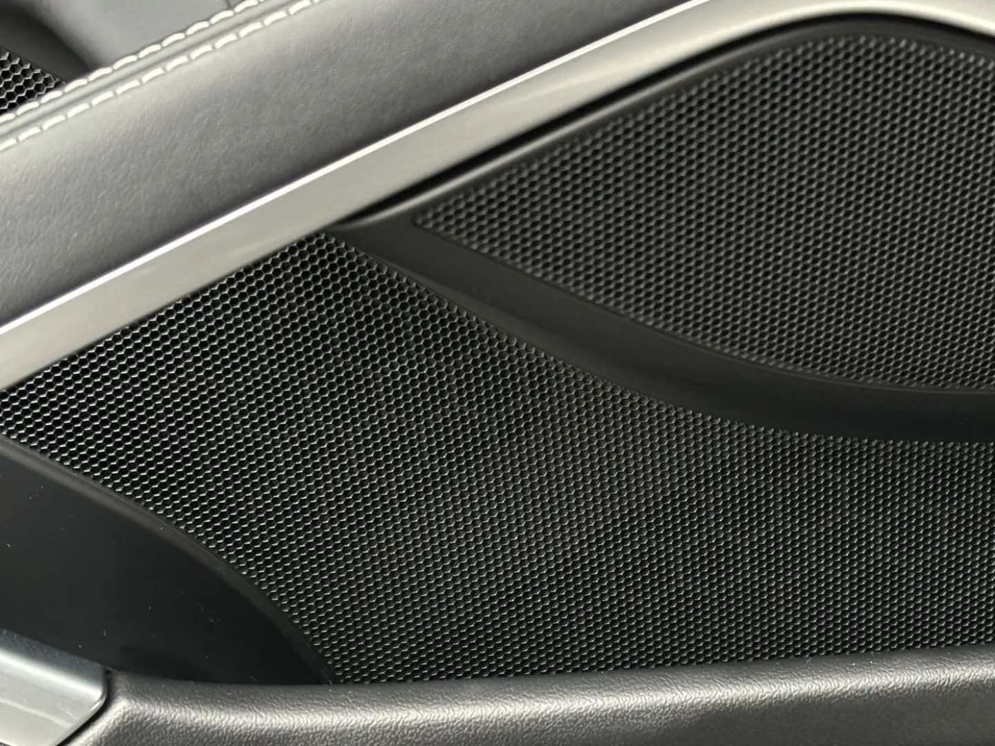 Cayman Style Edition 718 LED NAVI 20 Zoll
