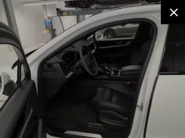 Cayenne Coupe E-Hybrid*22