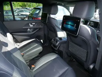 GLS 400 d 4M AMG+AHK+DIST+AIR+HUD+STANDH+PANO+++
