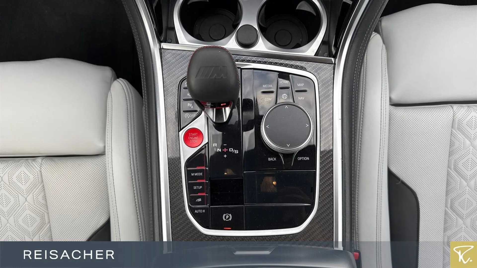 M8 Competition GC Navi HUD ACC Laser 360° 20