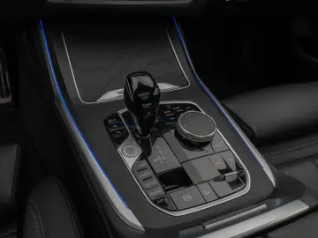 X7 xD40d M Sport 360°HUD DAB H/K SoftCl DisplKey