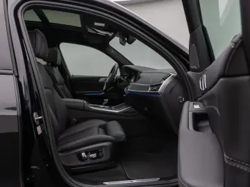 X7 xD40d M Sport 360°HUD DAB H/K SoftCl DisplKey