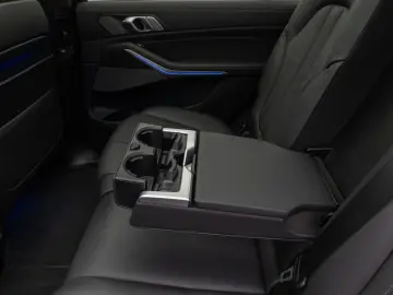 X7 xD40d M Sport 360°HUD DAB H/K SoftCl DisplKey