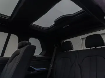 X7 xD40d M Sport 360°HUD DAB H/K SoftCl DisplKey