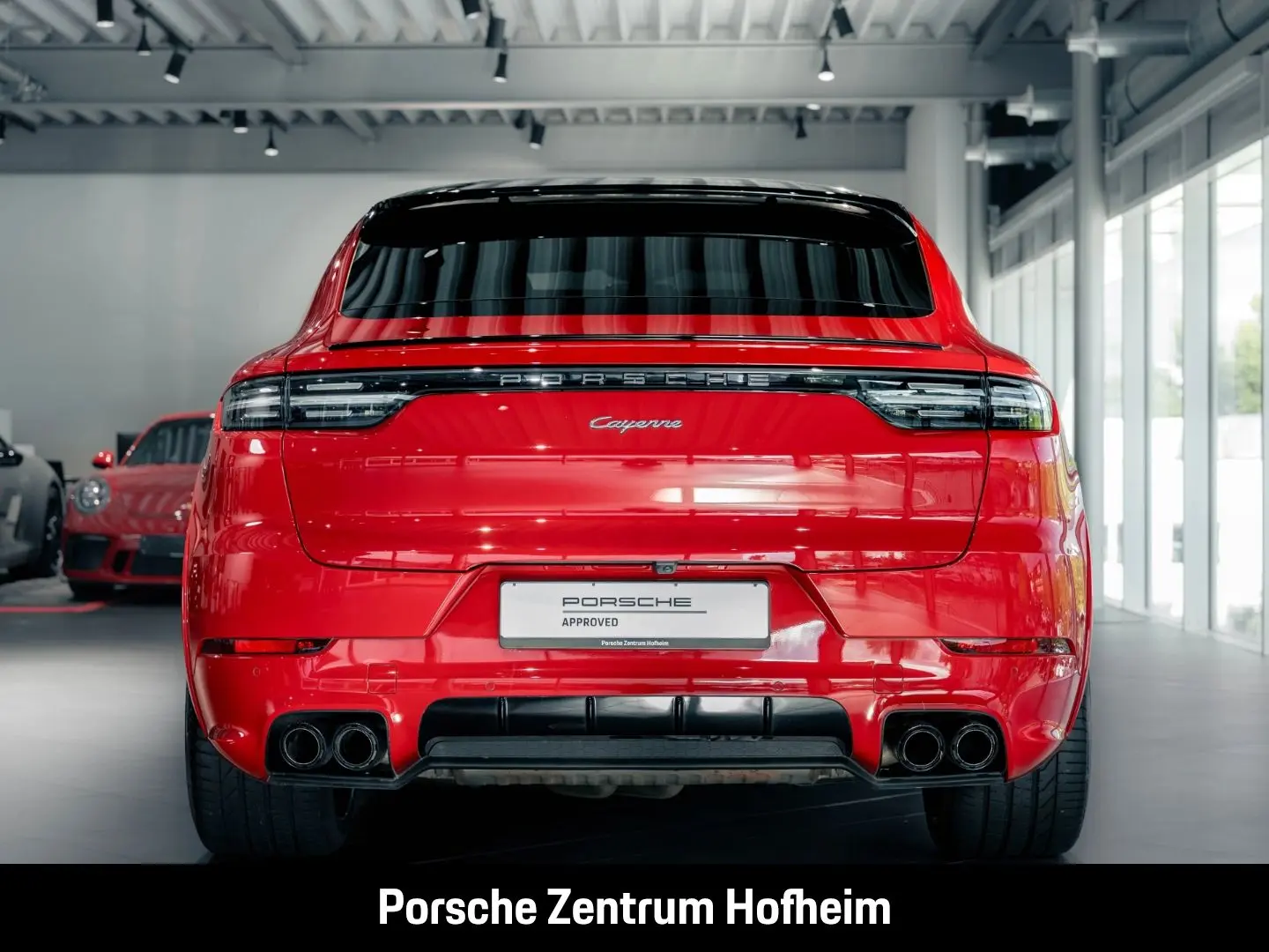 Cayenne E-Hybrid Coupe Karminrot BOSE Sportabgas