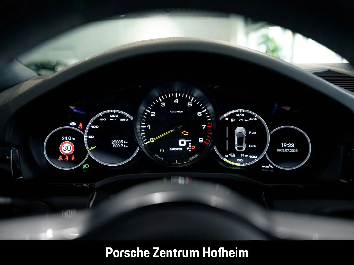 Cayenne E-Hybrid Coupe Karminrot BOSE Sportabgas