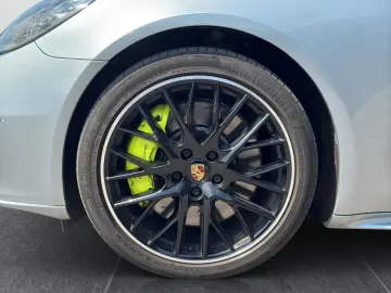 Panamera 4S E-Hybrid | Hinterachslenkung | BOSE