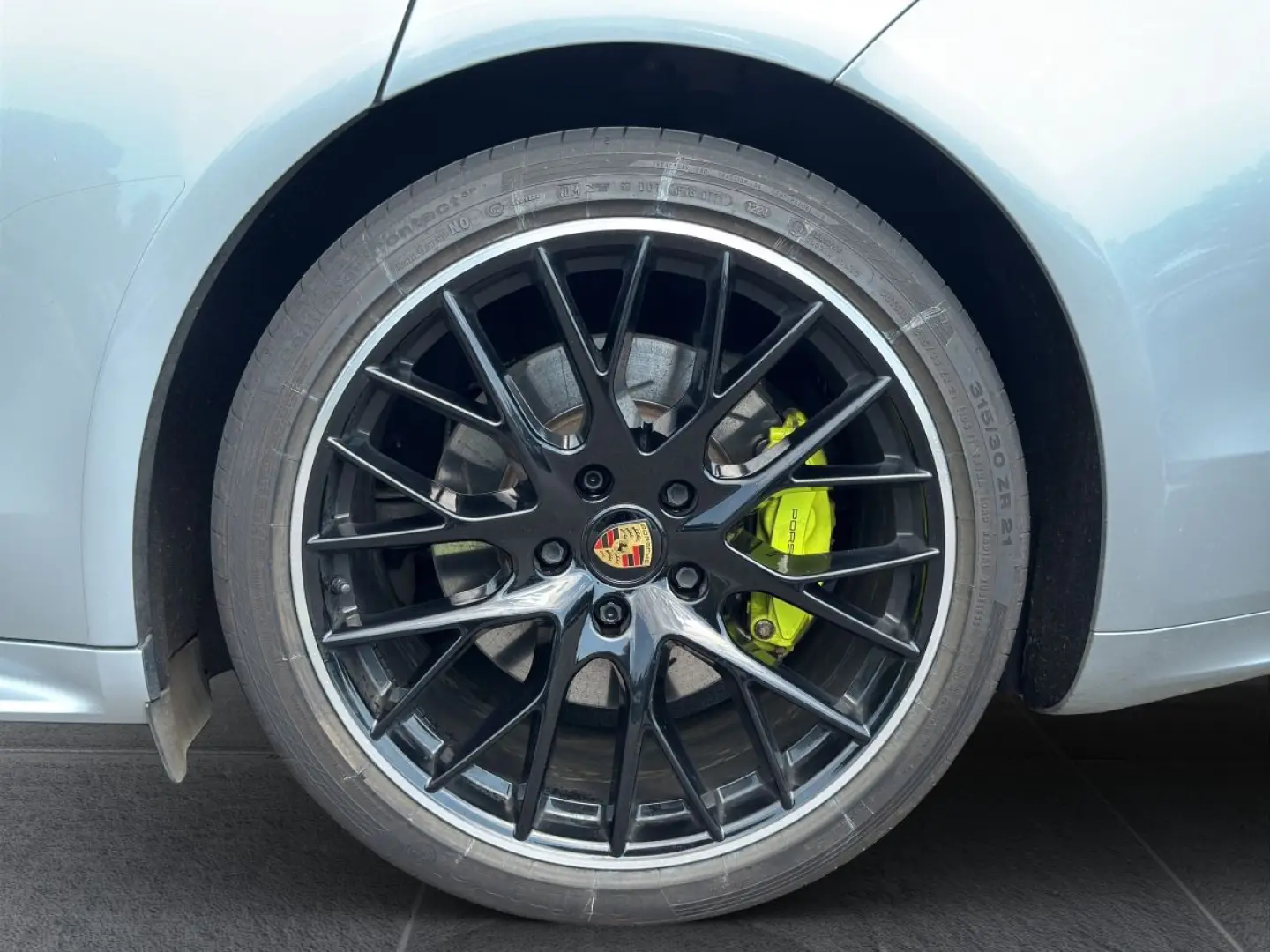 Panamera 4S E-Hybrid | Hinterachslenkung | BOSE