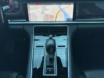 Panamera 4S E-Hybrid | Hinterachslenkung | BOSE
