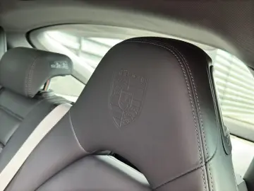 Panamera 4S E-Hybrid | Hinterachslenkung | BOSE