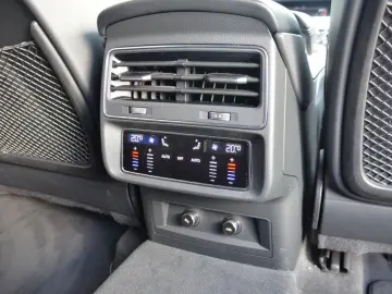 Q8 50 TDI LEDER NAVI AHK B&O MATRIX LUFT Allradl