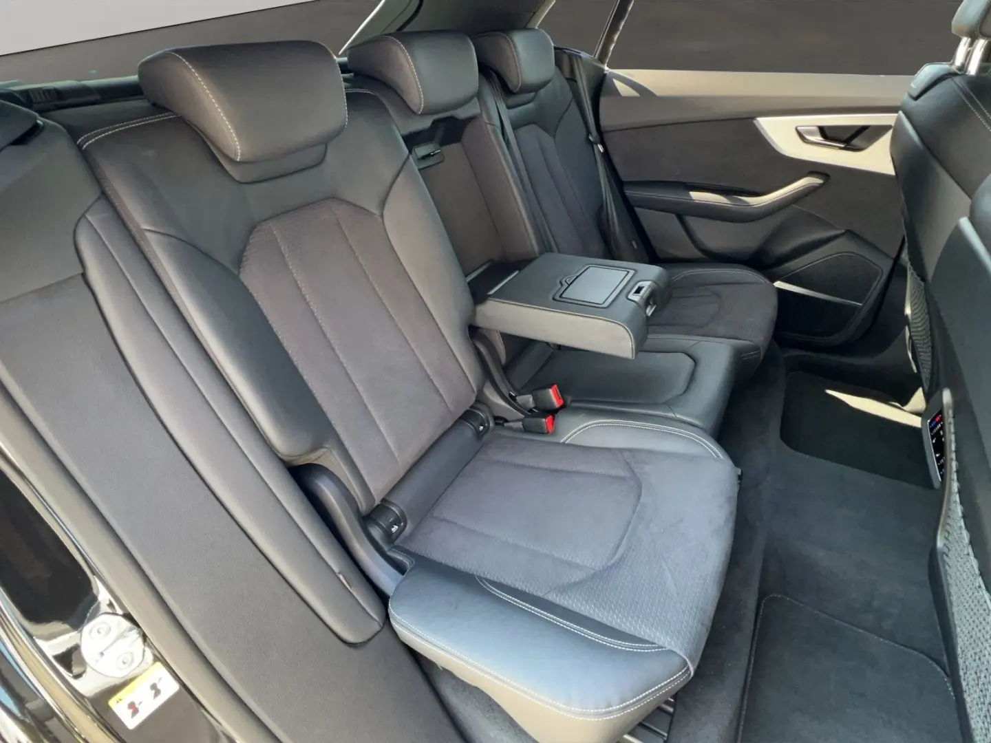 Q8 50 TDI qu S line+AHK+360°+STANDHZG+PANO+HD MA