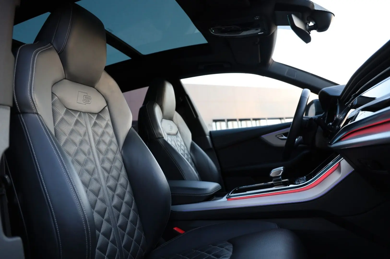 Q8 50 TDI quat. S line S-Sitz SoftClose B&O 23''
