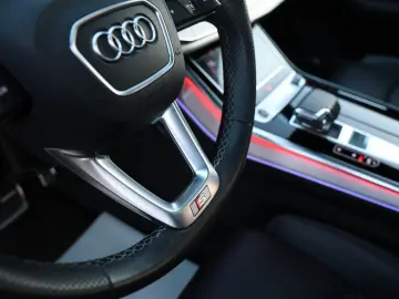 Q8 50 TDI quat. S line S-Sitz SoftClose B&O 23''