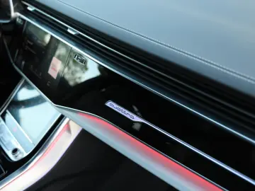 Q8 50 TDI quat. S line S-Sitz SoftClose B&O 23''