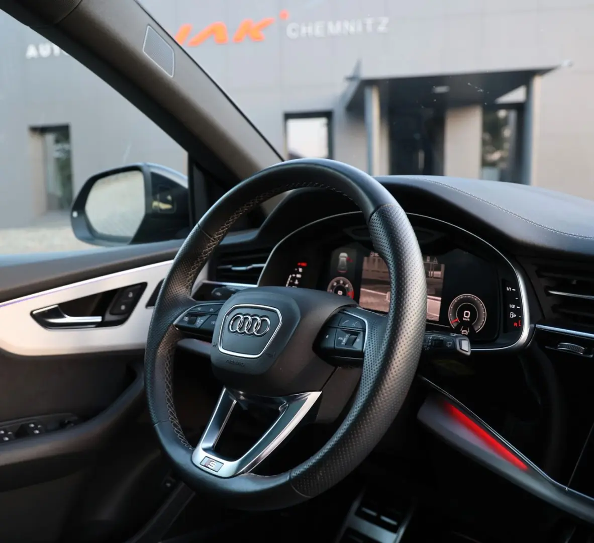 Q8 50 TDI quat. S line S-Sitz SoftClose B&O 23''