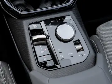 BMW X3 20 xDrive H/K+AHK+ADAPT.LED