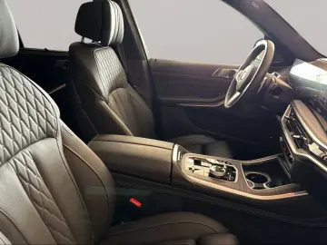 X5 xDrive50e M Sport Massage AHK Harman/K LED