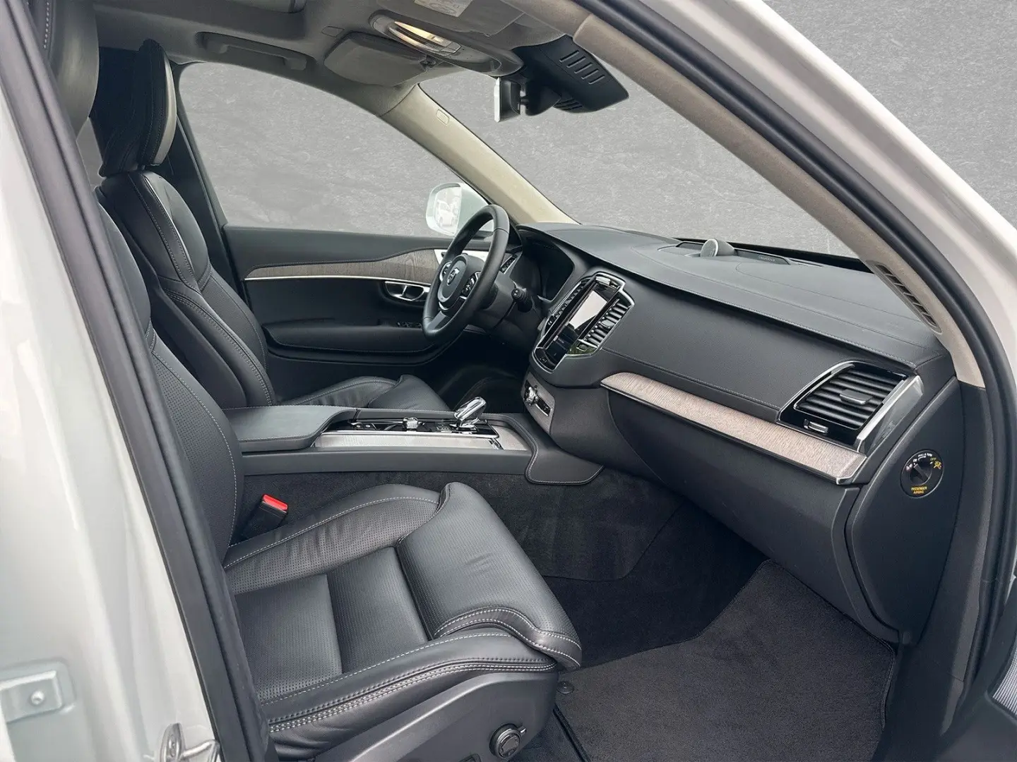 XC90 T8 AWD Ultimate Bright/7/BOWERS/VENTILATION/360/21