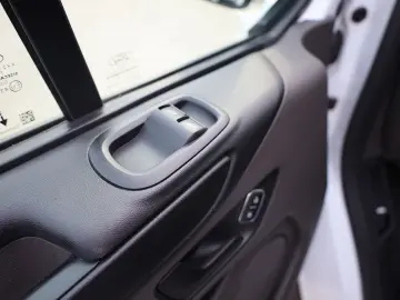 FORD TRANSIT CUSTOM L1H1