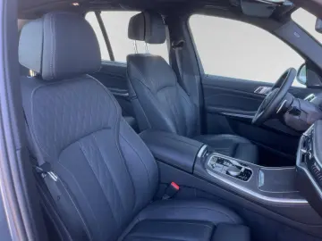X5 xDrive50e M Sport|AHK|Pano|DA-Prof.|H/K