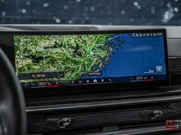 X5 xDrive50e M-Sport VAT Travel Pano 22