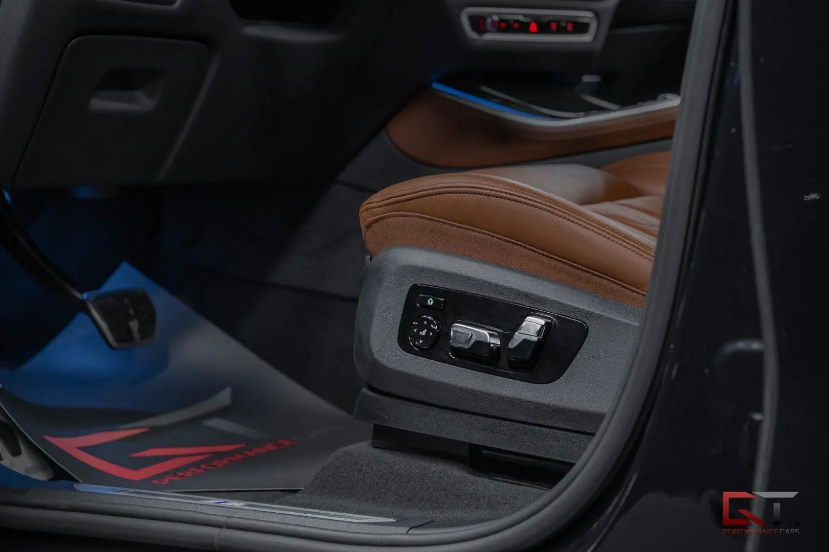 X5 xDrive50e M-Sport VAT Travel Pano 22