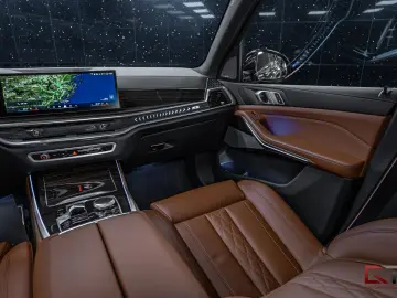 X5 xDrive50e M-Sport VAT Travel Pano 22