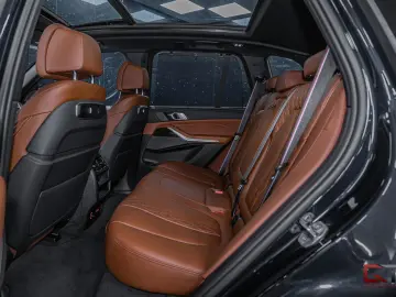 X5 xDrive50e M-Sport VAT Travel Pano 22