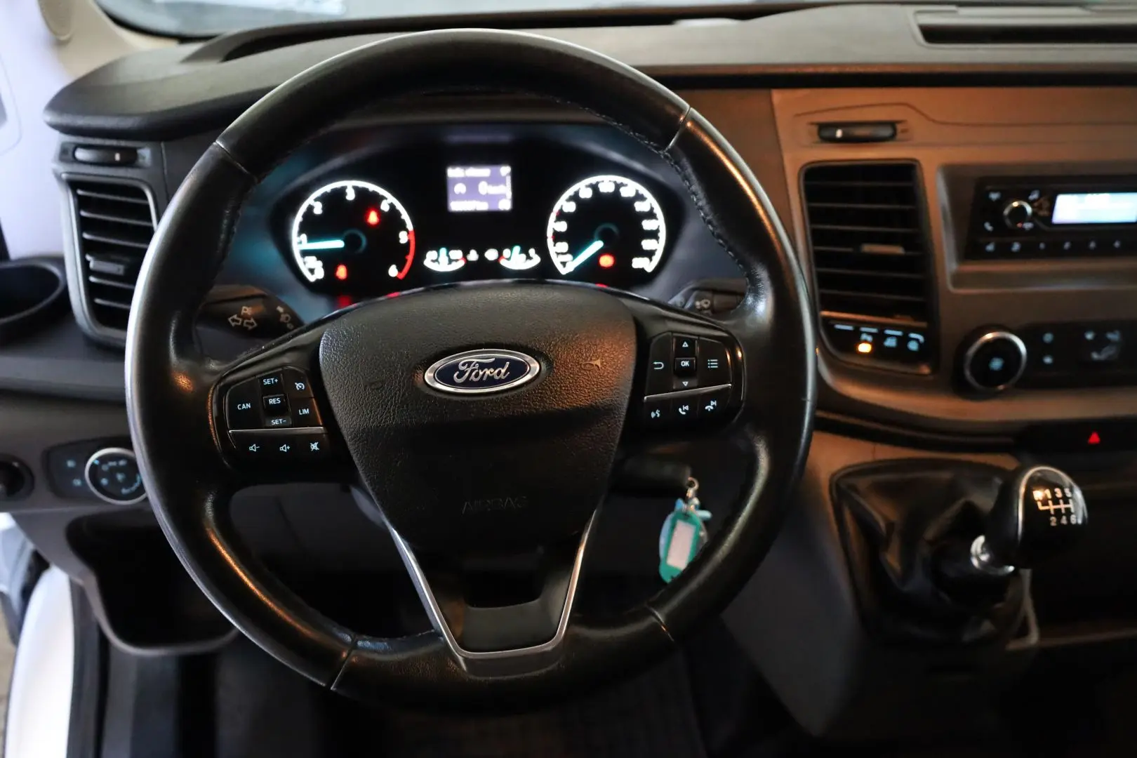 FORD TRANSIT L3H2