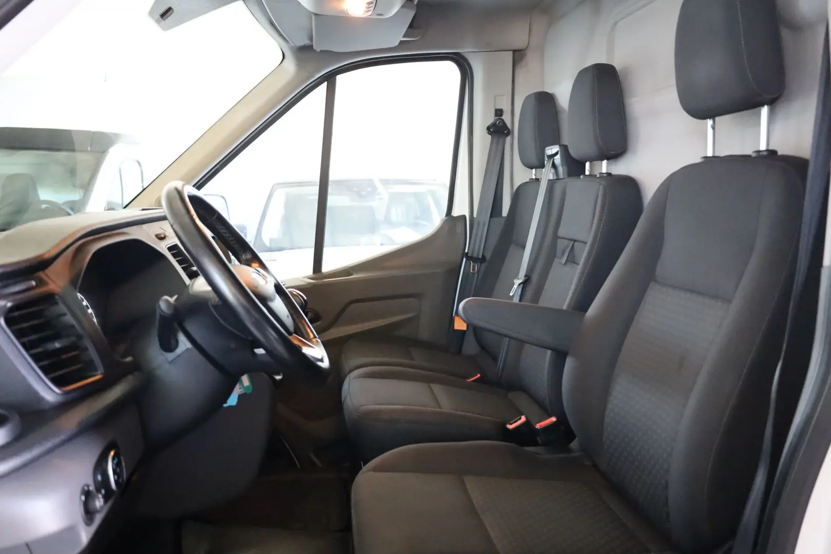 FORD TRANSIT L3H2