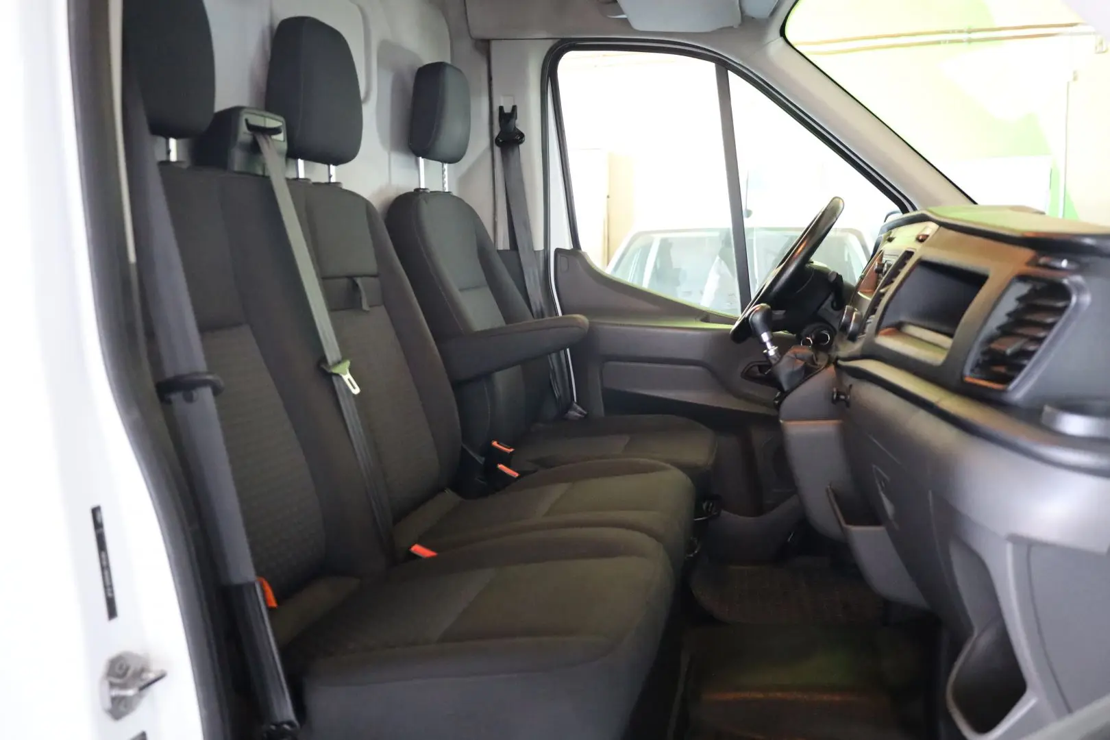 FORD TRANSIT L3H2