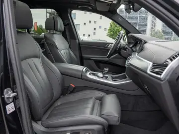 X5 xDr 45e M-Sport 22Z SITZLÜFT PANO LASER IntAK