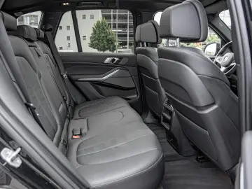 X5 xDr 45e M-Sport 22Z SITZLÜFT PANO LASER IntAK