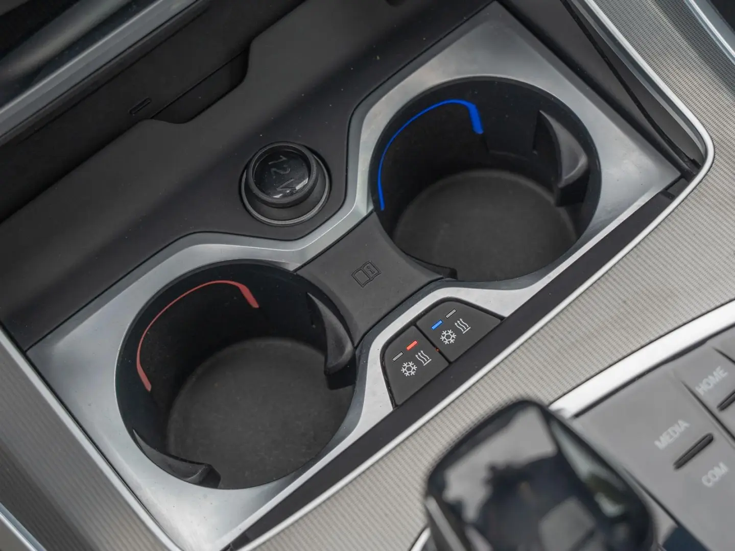 X5 xDr 45e M-Sport 22Z SITZLÜFT PANO LASER IntAK