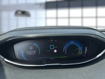 3008 Hybrid4 300 GT Bluetooth Navi LED Vollleder