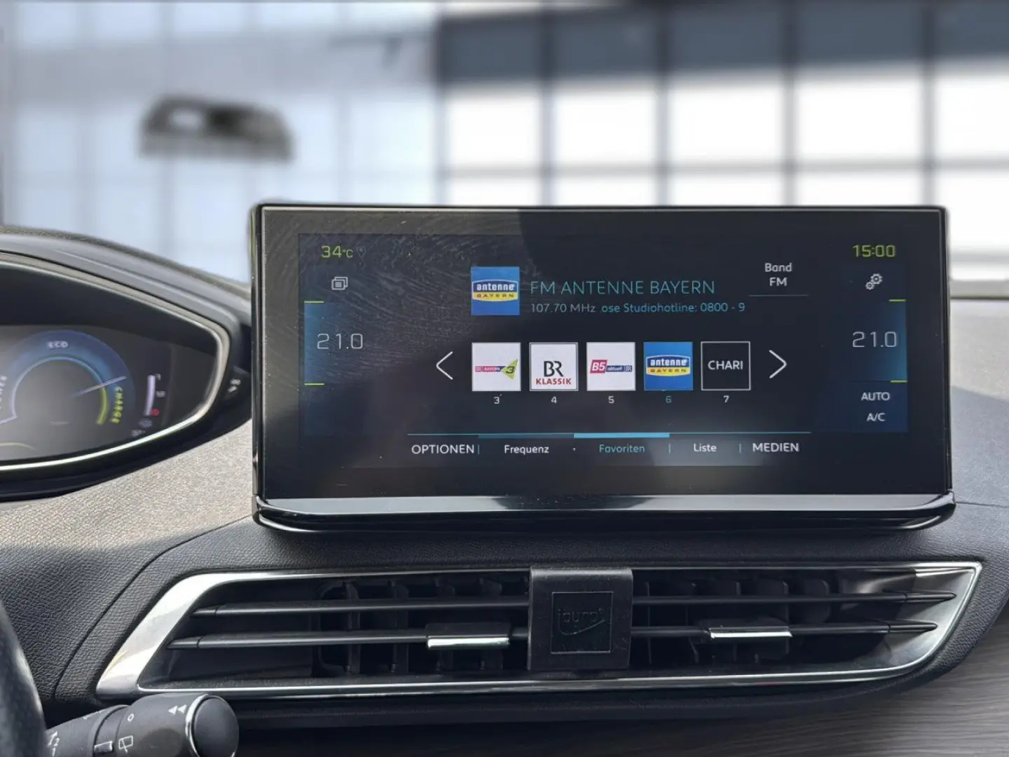 3008 Hybrid4 300 GT Bluetooth Navi LED Vollleder
