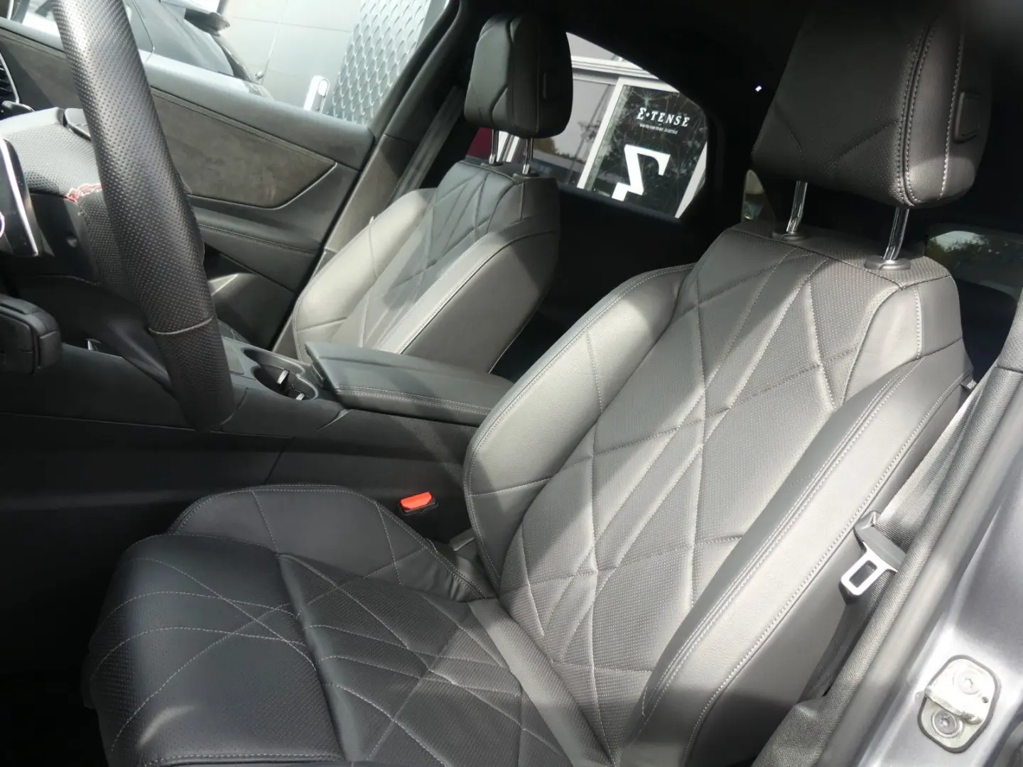 E-Tense Perfomance 4x4 DS7 4X4 300PS Hybrid
