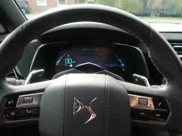 E-Tense Perfomance 4x4 DS7 4X4 300PS Hybrid
