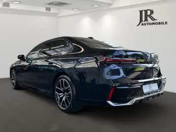 740 d xDrive M Sport  Fond Entertainment,TV