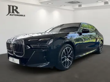 740 d xDrive M Sport  Fond Entertainment,TV