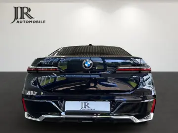 740 d xDrive M Sport  Fond Entertainment,TV