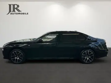 740 d xDrive M Sport  Fond Entertainment,TV