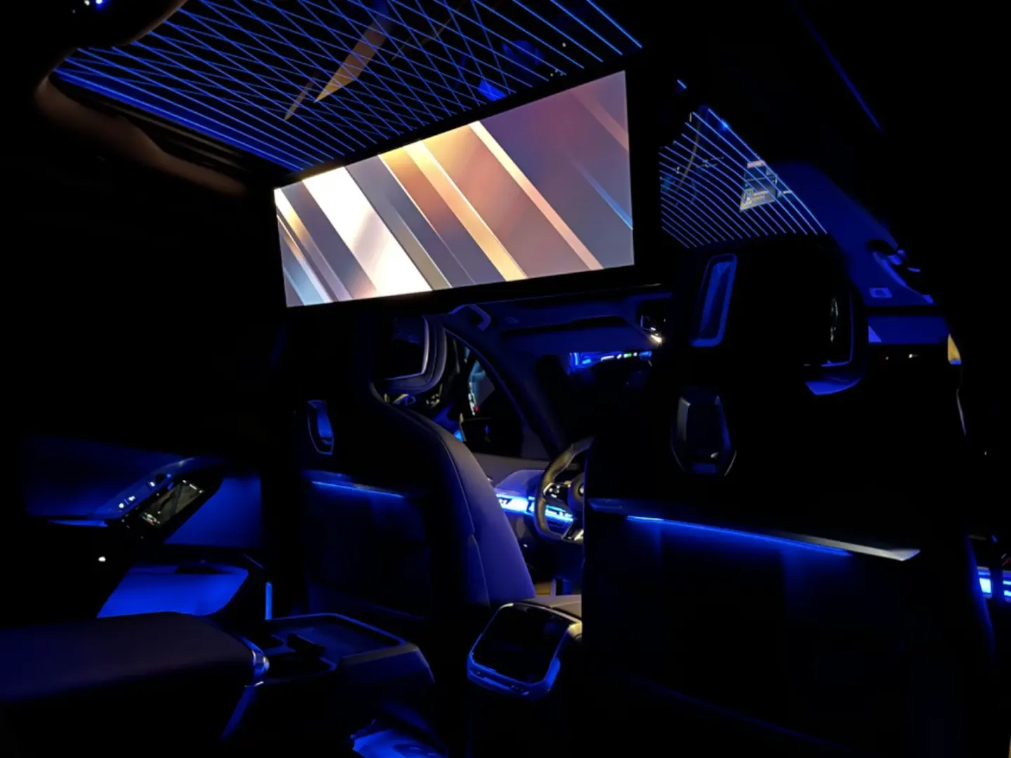 740 d xDrive M Sport  Fond Entertainment,TV